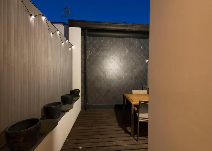 Flores Retreat * Oporto