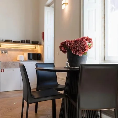 Flores Retreat Oporto